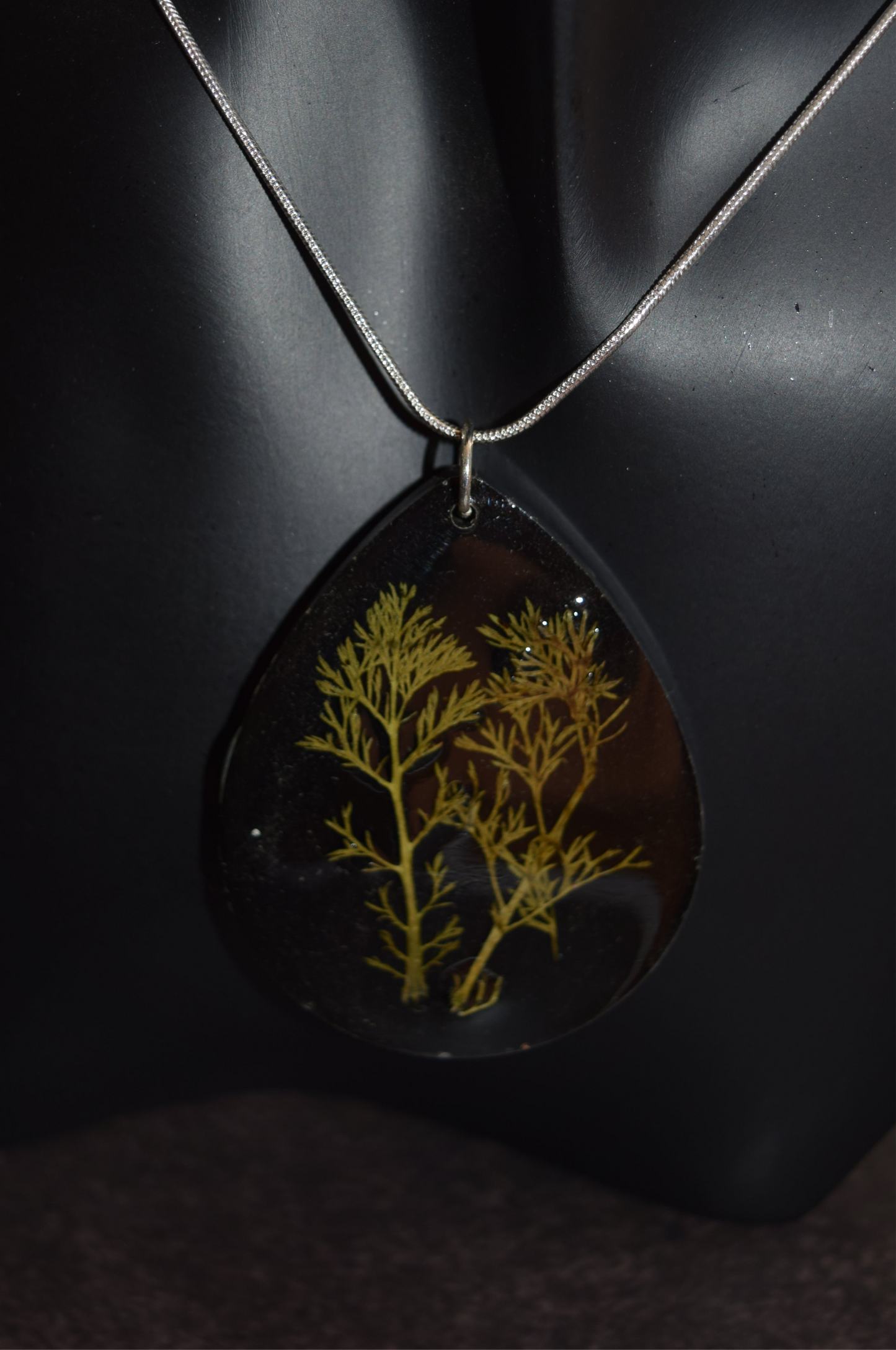 Camomile Foliage Necklace