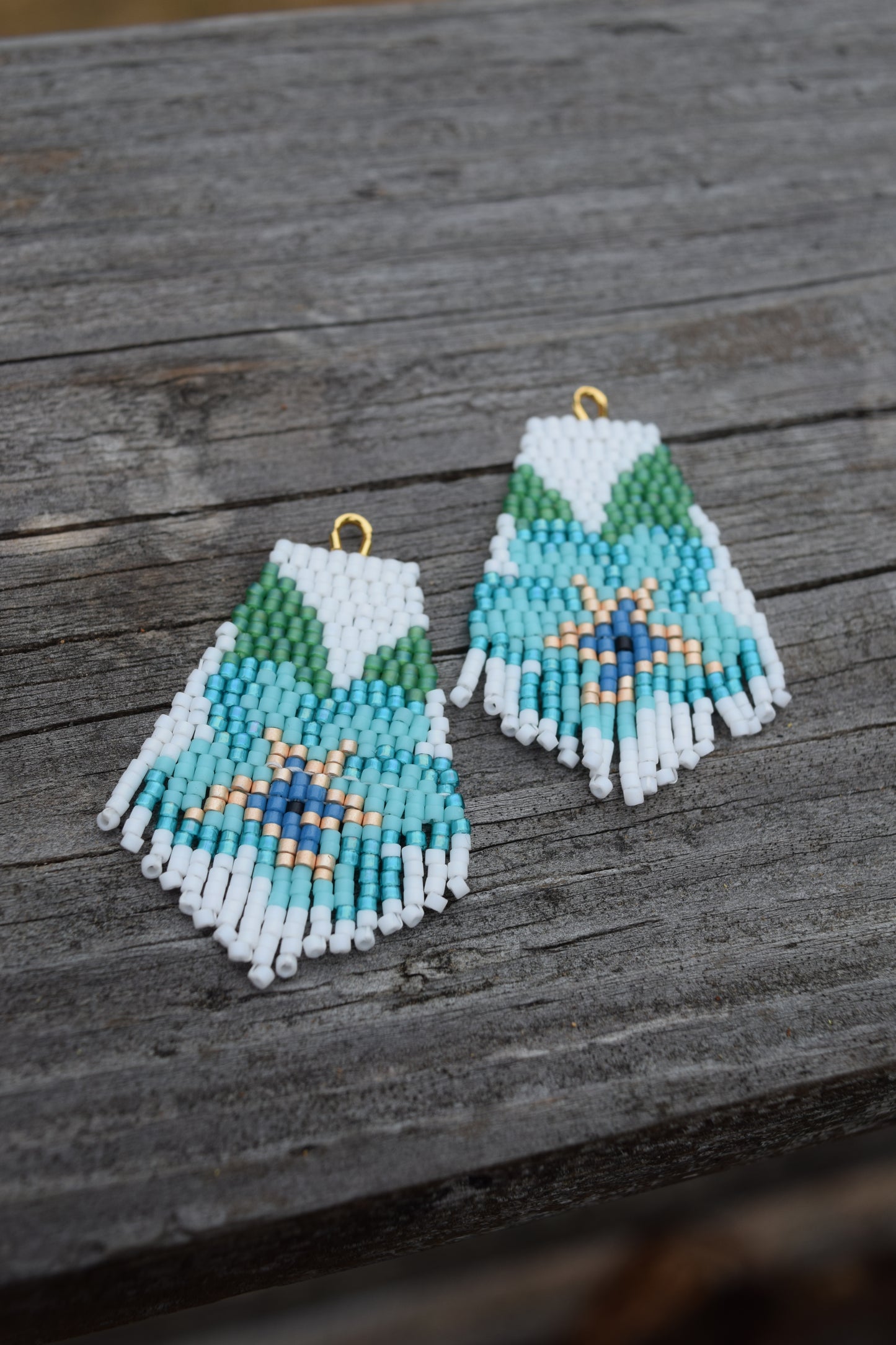 Turquoise Flowers (short)