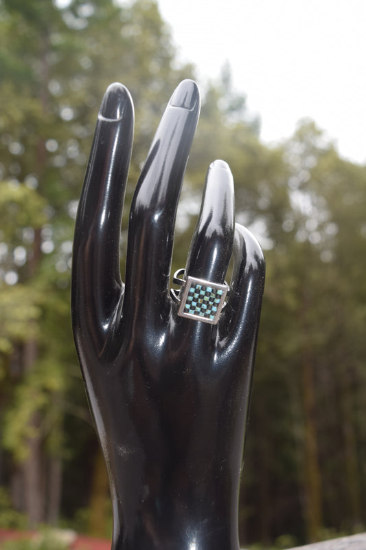 Checkered Ring